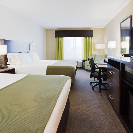 Holiday Inn Express And Suites Tampa I-75 At Bruce B. Downs By Ihg Luaran gambar