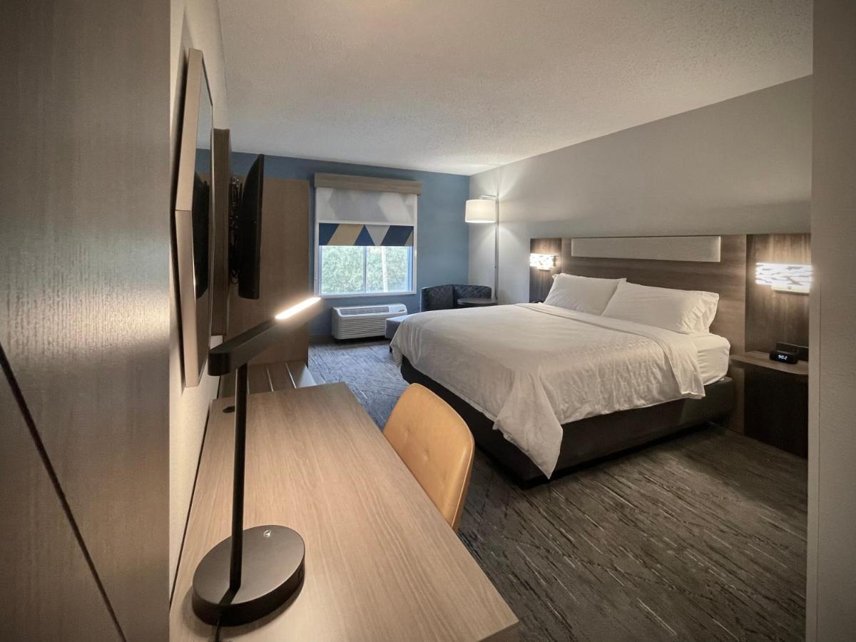 Holiday Inn Express And Suites Tampa I-75 At Bruce B. Downs By Ihg Luaran gambar
